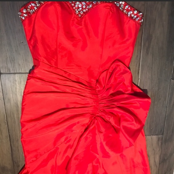 Red Formal Gown - Picture 3 of 7